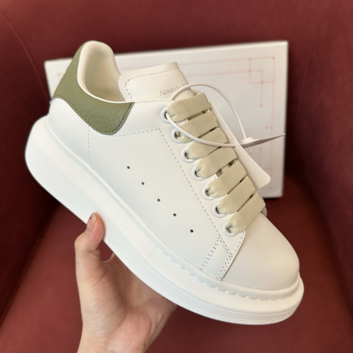 ALEX MCQU SNEAKER