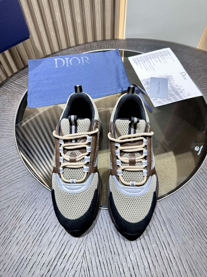 D10R SNEAKER