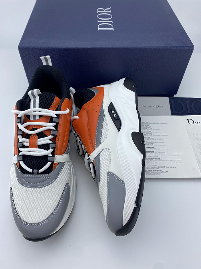 D10R SNEAKER