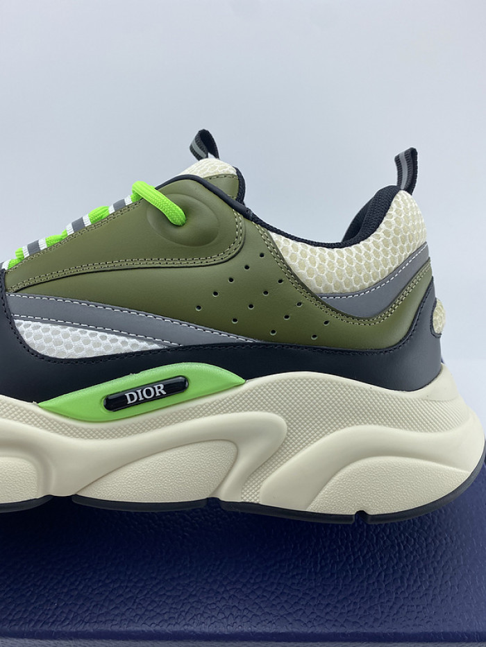 D10R SNEAKER
