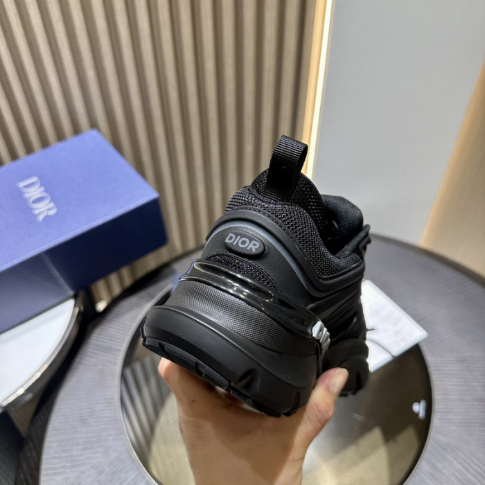 D10R B44 SNEAKER