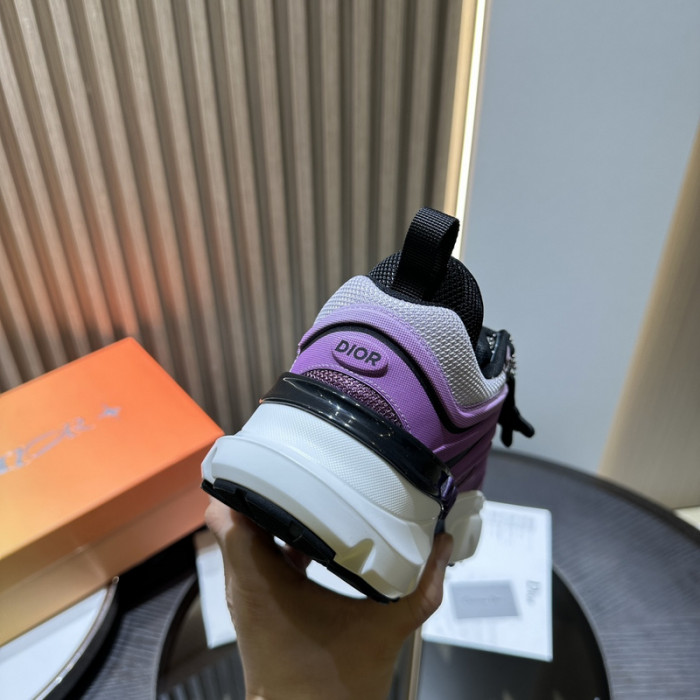 D10R B44 SNEAKER