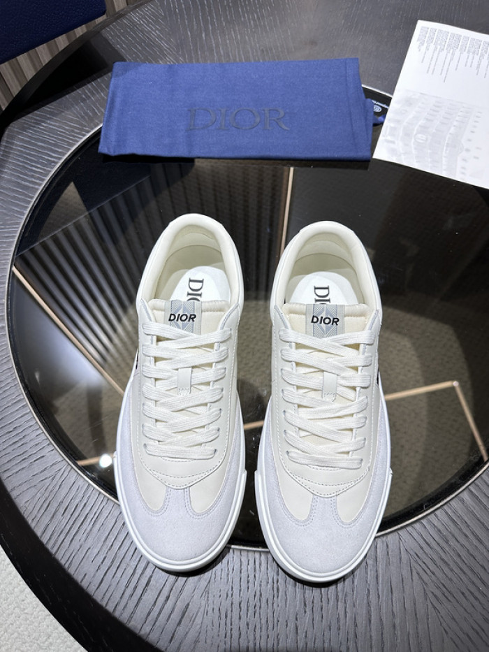 D10R SNEAKER
