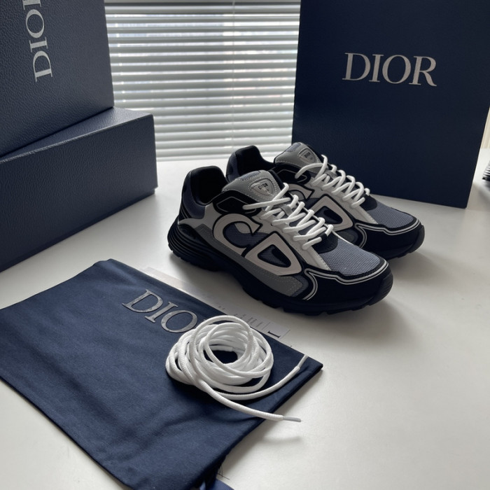 D10R SNEAKER