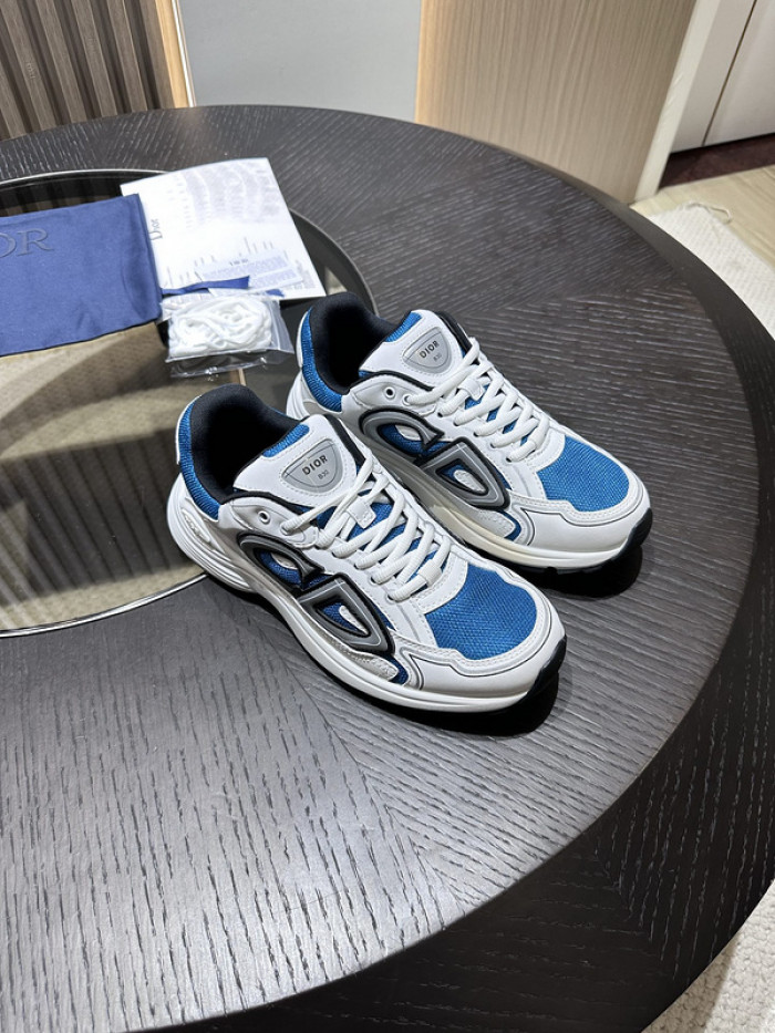 D10R SNEAKER