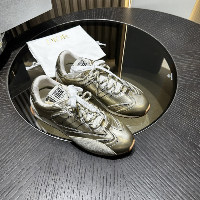 D10R SNEAKER