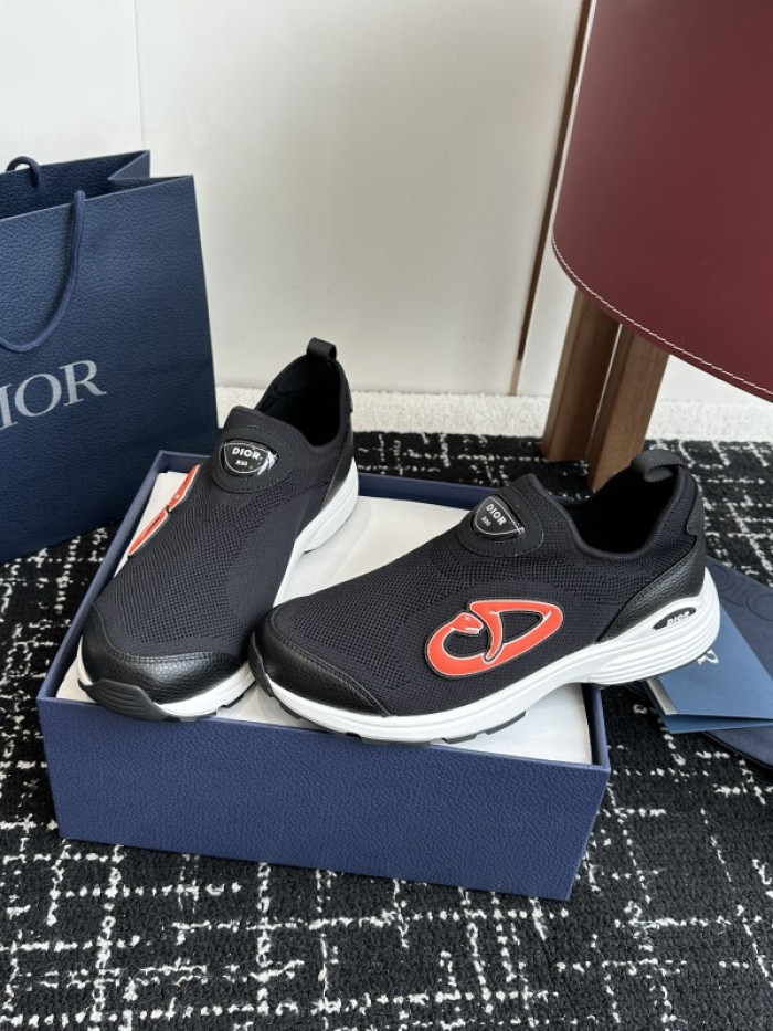 D10R SNEAKER