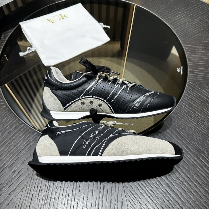 D10R SNEAKER