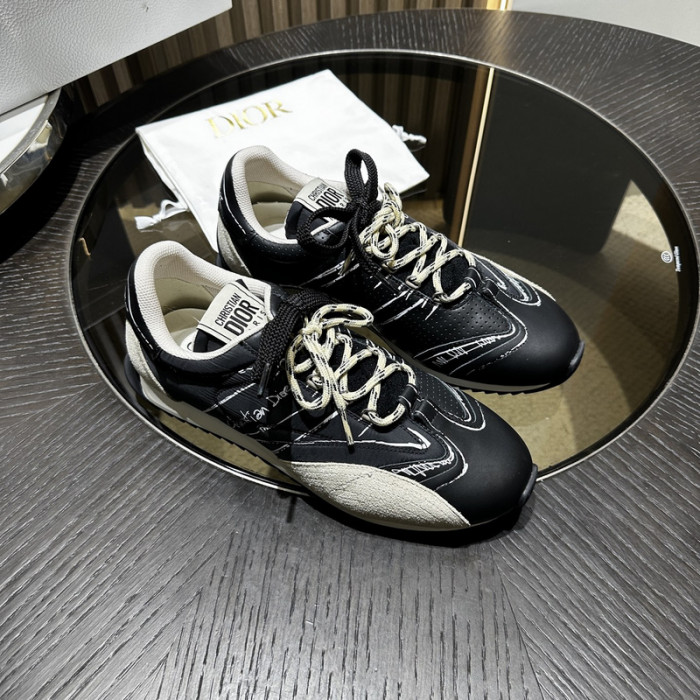 D10R SNEAKER