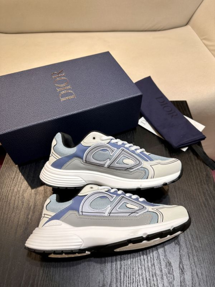 D10R SNEAKER