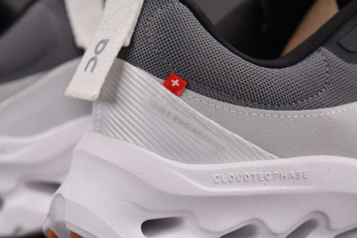 l01w1 SNEAKER