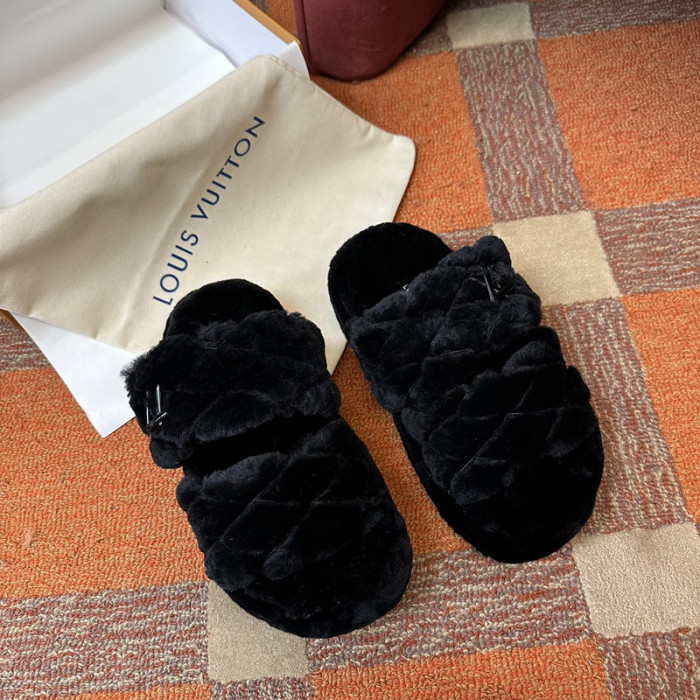 L0VT SANDAL