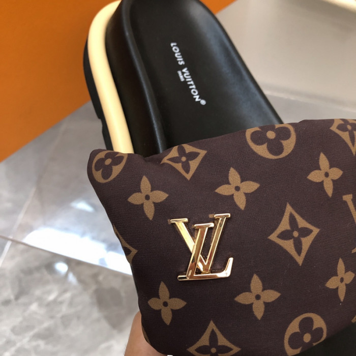 L0VT SANDAL