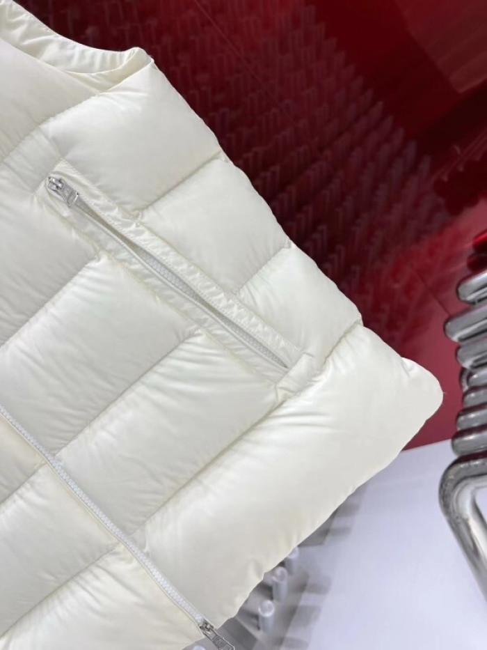 M0*C1ER DOWN JACKET